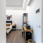 Rerent - 36 Trionfale 4* Рим