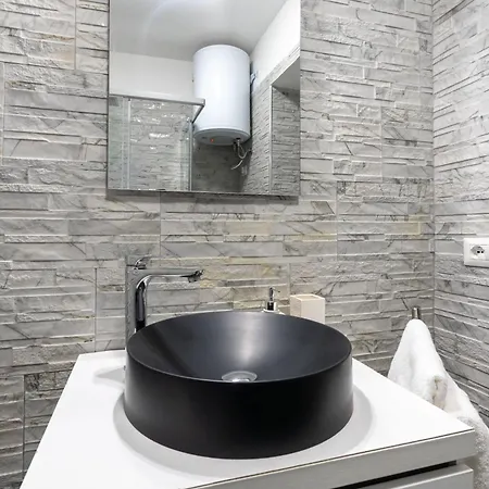 Rerent - 36 Trionfale 4* Rome
